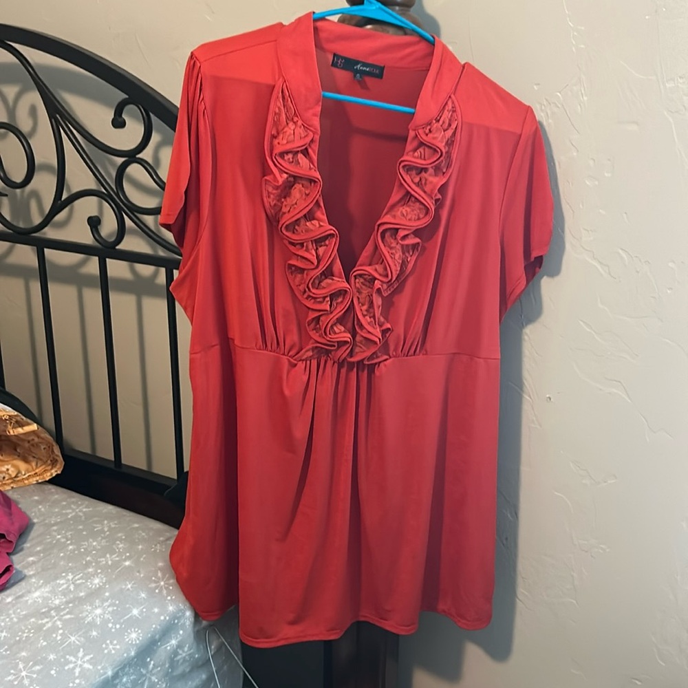 Orange blouse it is a 3X